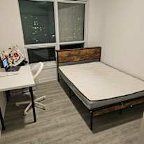 Kyle's room