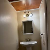 jose's room