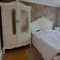 JL's room