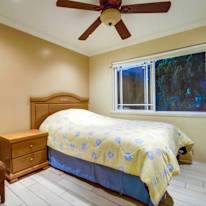 Carlos's room