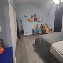 Aksa R.'s room