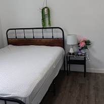 Christy Le's room