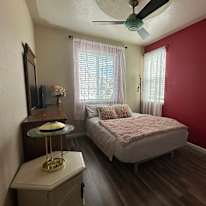 VivJen's room