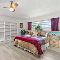 Shawn Harris's room