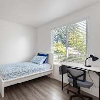 Annalyse's room