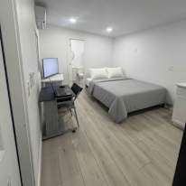 Andres's room