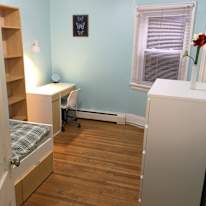 eddie's room