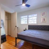 Thao's room