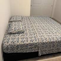 Dee's room
