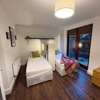 Jakes's room