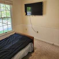 Enrique's room