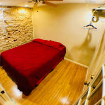 Stephanie Raigoza's room