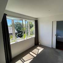 Lee's room
