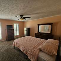 Carlos's room