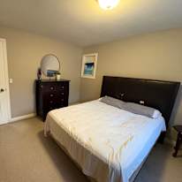 Loc's room