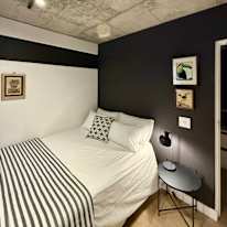 Simon's room