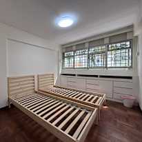 Linh's room