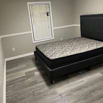 Tina 's room