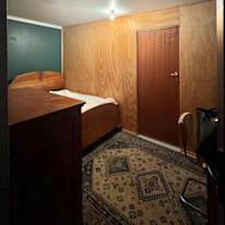 Lee's room