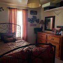 Ana's room