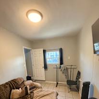 Juan's room