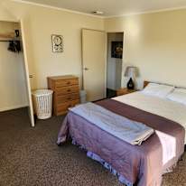 john lindesay's room