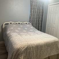 Alicia's room