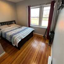 carlos's room