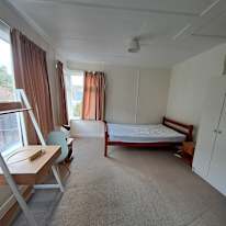 Queen Street Property's room