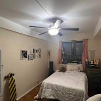 Luis's room