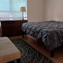 Leslie's room