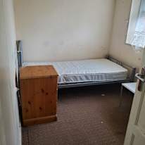 Sherazi's room