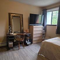 Jessica Elizabeth Francis's room