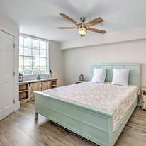 Carlos's room