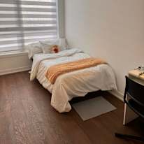 Housingfouryou's room