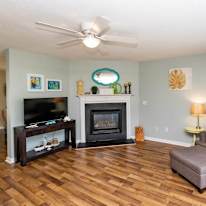 Alcove Rooms's room