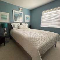 Dee's room