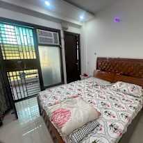 Divyanshi's room
