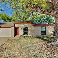 Lanni's room