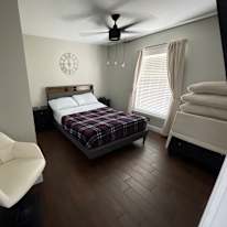 Carlos's room