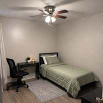 Yose Carbonel's room