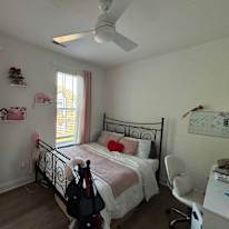 Savannah Moore's room