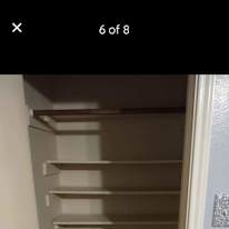 Leslie's room