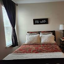 NICOLE's room