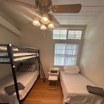 Julia Va's room