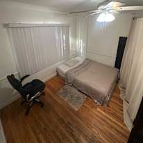 Dan Weisman's room