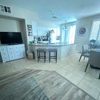Lynne's room