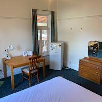 Queen Street Property's room