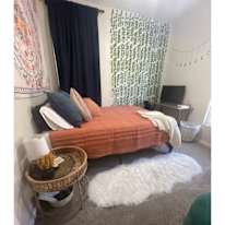 Cindy's room