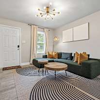 Alcove Rooms's room
